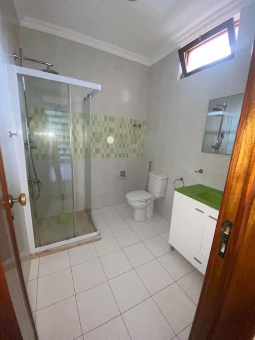 Villa Vivenda Com Patio, No Coracao Do Mindelo Esterno foto