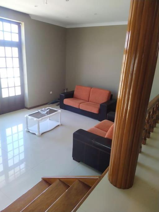 Villa Vivenda Com Patio, No Coracao Do Mindelo Esterno foto