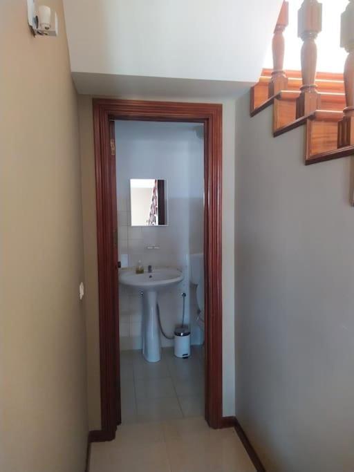 Villa Vivenda Com Patio, No Coracao Do Mindelo Esterno foto
